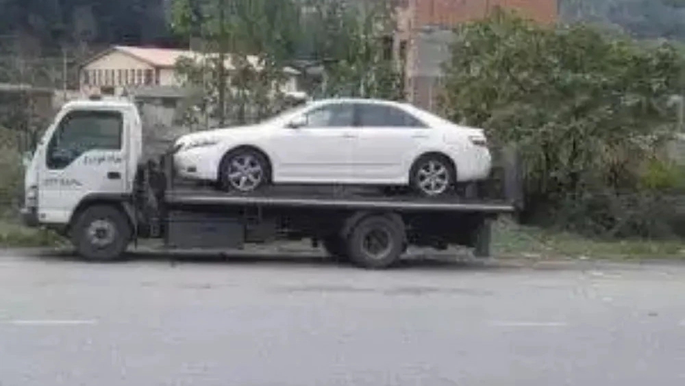 Arab car rescue, tow truck and car carrier in Firouzkoh, Tehran