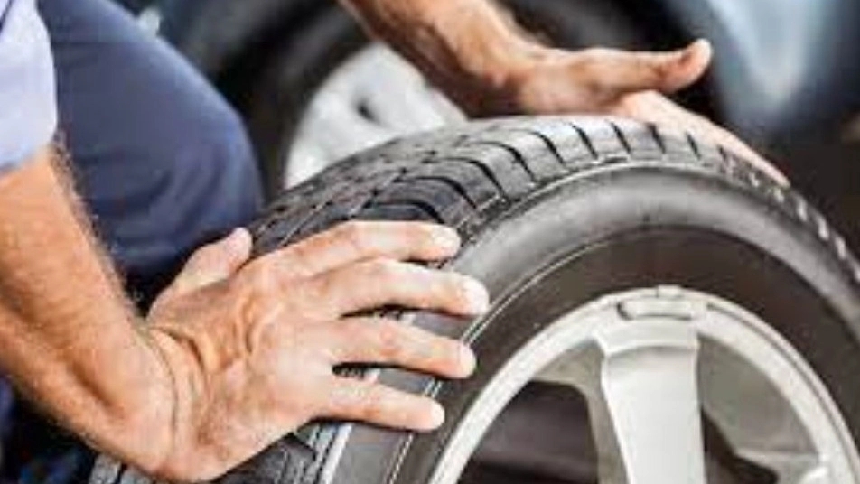 Mohammad Yassin Shop, Light and Heavy Tires in Qazvin