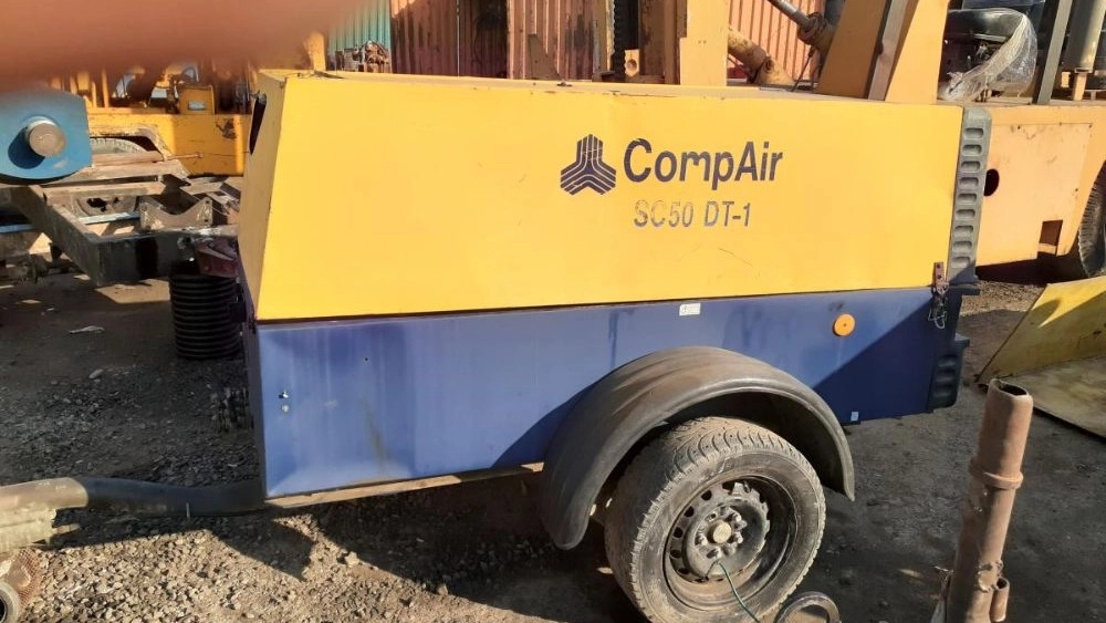 Abdi Compressor, Concrete and Asphalt Destruction Wind Compressor Rental in Tehran