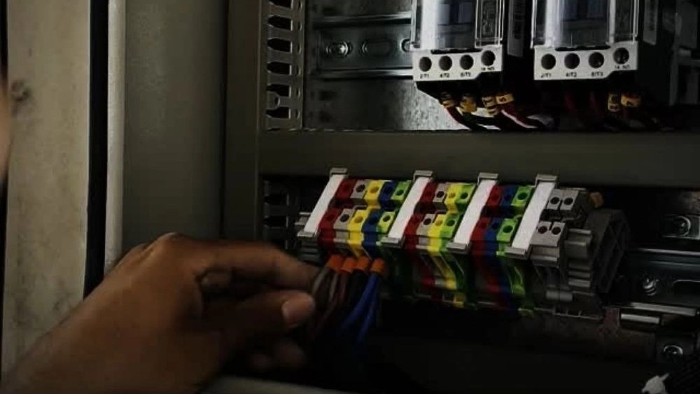 Aria Niroo Yazd, Power Panel Production and Industrial Electricity Material