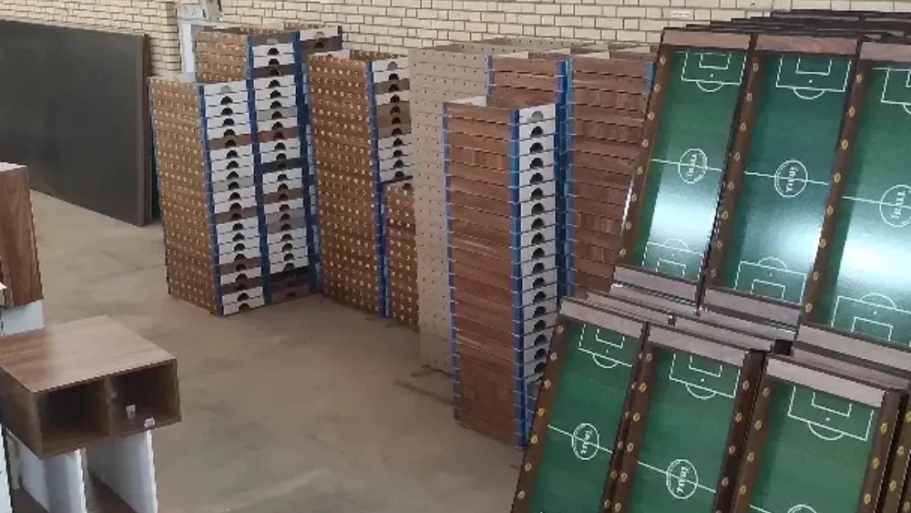 I -Wing store, production and sales of finger football and handheld football in Sarab