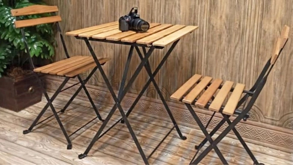 Aria Plast store, sale of wooden and plastic tables and chairs in Islamshahr, Tehran