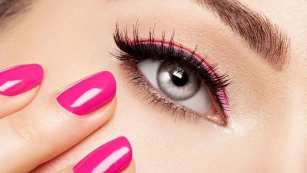 Lilia beauty salon, nail implant and eyelash extension services in Tehran