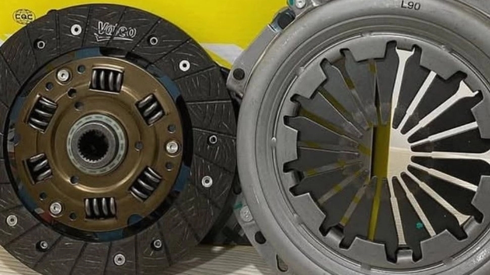 Sanx spare parts, wholesale distribution of motor parts and car fronts in Miandoab