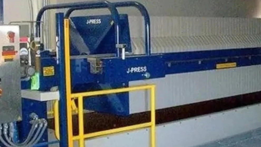 ST Box Industrial Group, manufacture and repair filter press machine in Zanjan