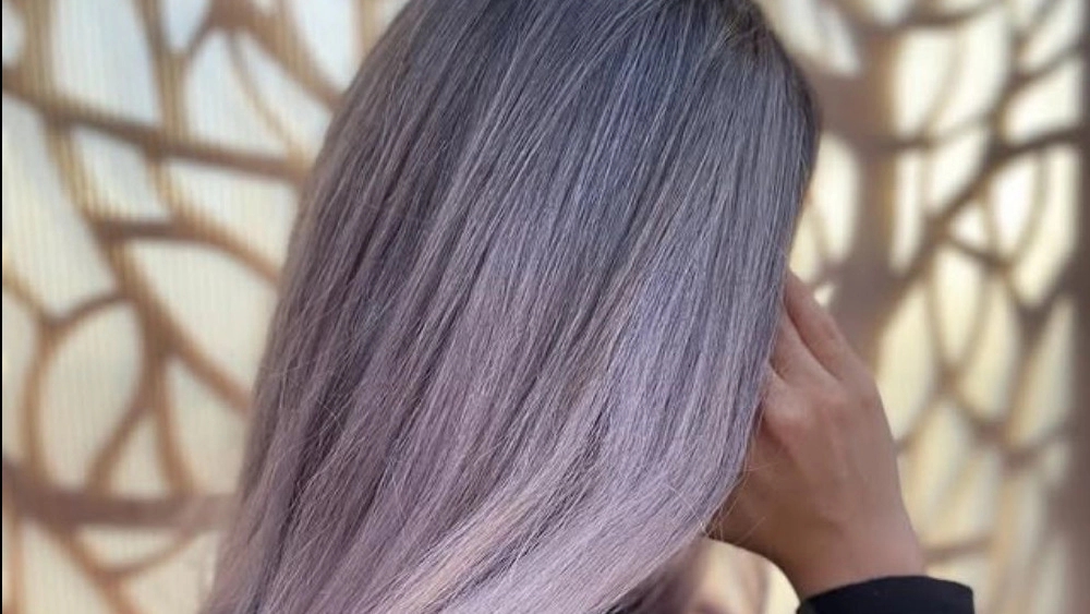 Alma beauty salon, providing hair color and lightening services and make-up in South Khorasan Qain