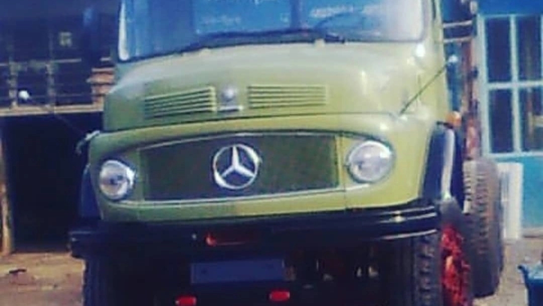 Overhaul repairs of two- and single-axle Benz trucks: specialized services of Sochians company in Tehran