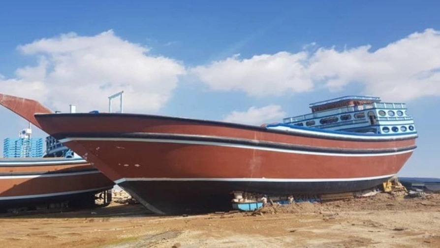 Anchor flotation workshop, manufacture of all types of floats and fiberglass boats in Bandar Abbas