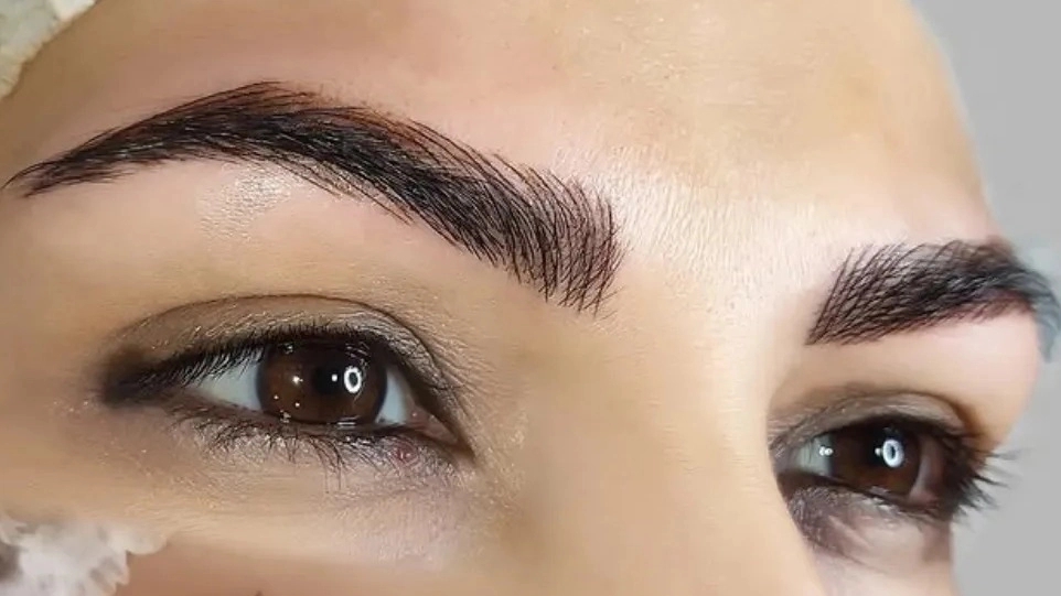 Permanent makeup by Masoumeh Farrokhi, microblading and lip and eyeliner shading in Qom