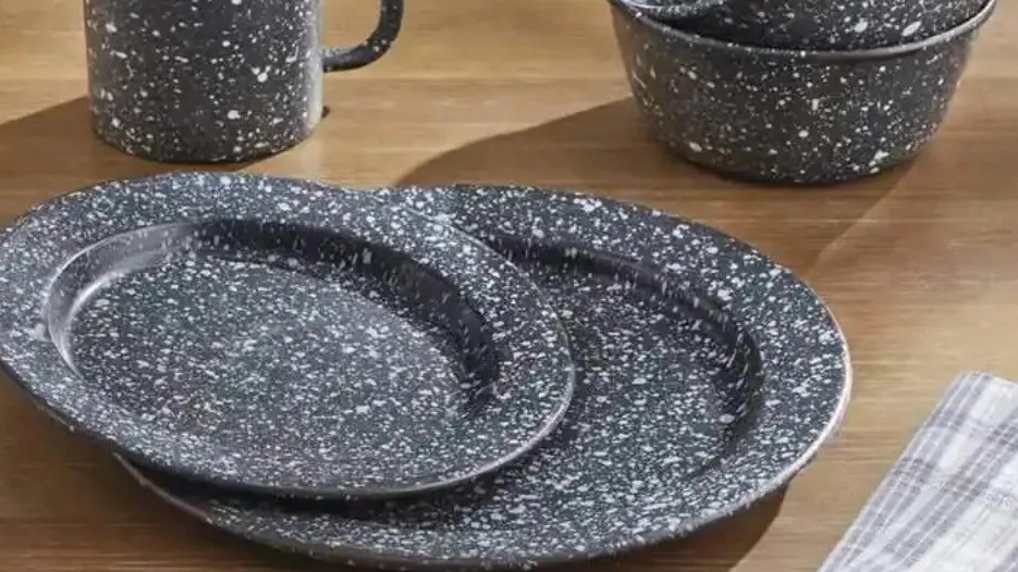 Marjan Teflon, restoration of non-stick granite and cast iron dishes in Mashhad