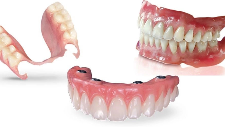 A specialized center for making artificial teeth and veneers in Zanjan