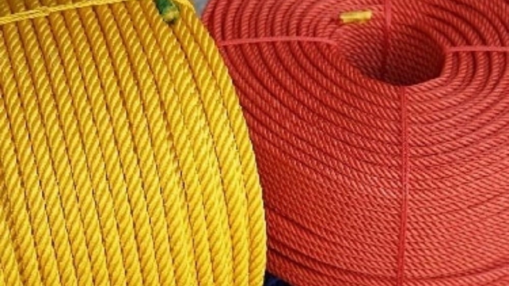 Masjid Nia store, selling hemp rope and plastic sack in Dezful