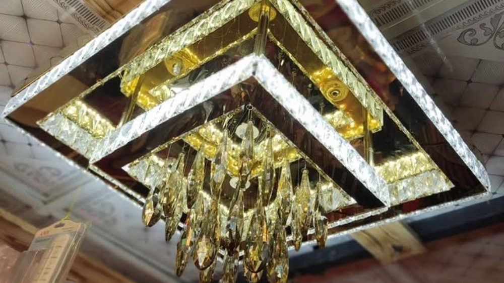 Dehkordi chandelier, sales and distribution of clocks and chandeliers in Ahvaz