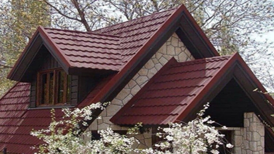 Hosseini roof covering, implementation of the sloped roof of the Sardari pavilion villa in Varamin