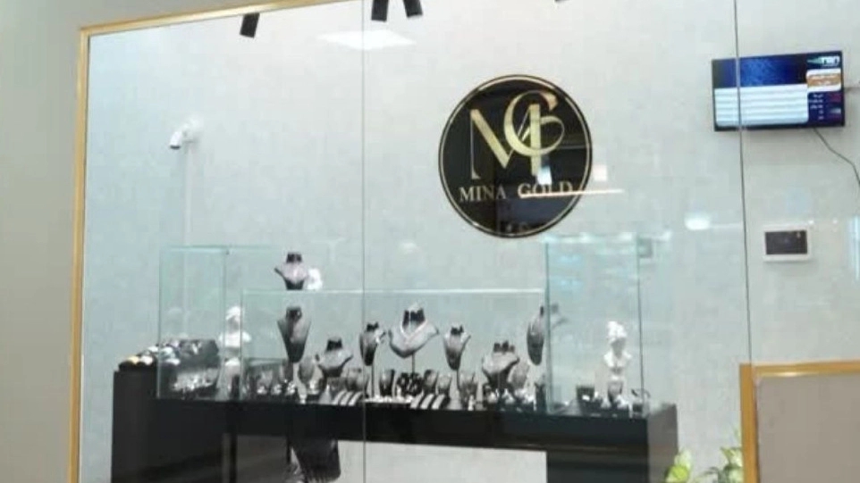 Tala Mina Gallery, selling all kinds of minimal jewelry in Tabriz