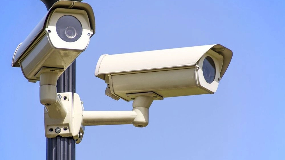 Iran smart door, sale and installation of security system of cameras and electric shutters in Sari