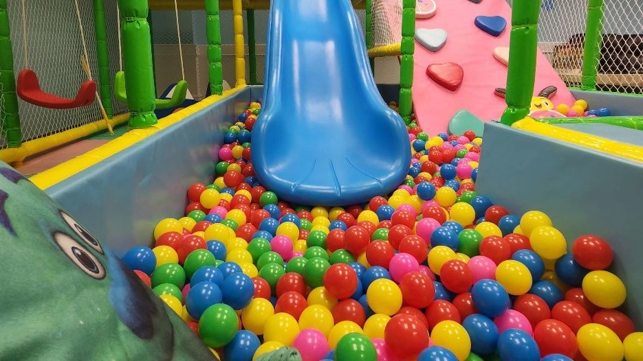 Mahlin Playhouse, providing educational and child care services in Tehran