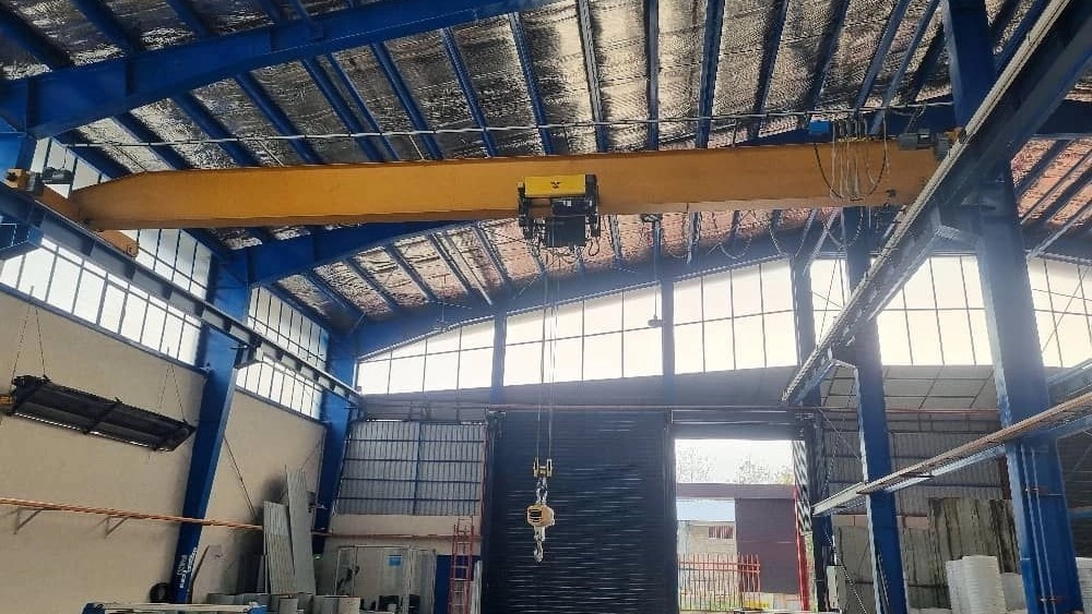 Purchase of gantry and column overhead cranes from Faraz Crane Company in Tehran