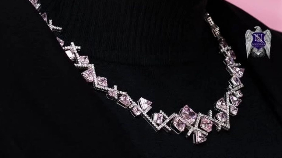 Javaheri N Sezavar, selling special unique jewelry in Mashhad