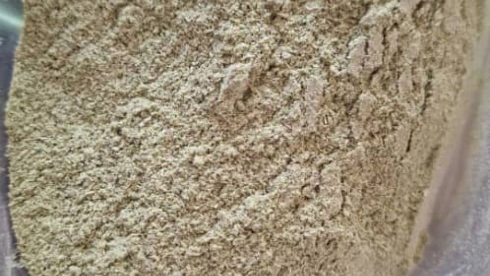 Herbal powder of Mashhad's livestock and poultry