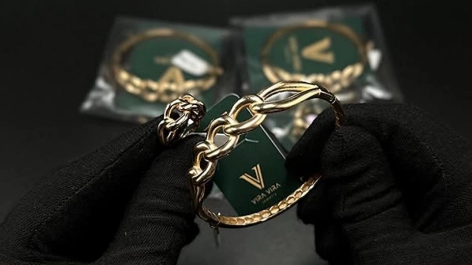 Wiravira gold workshop, construction of gold and jewelry sales in Malair