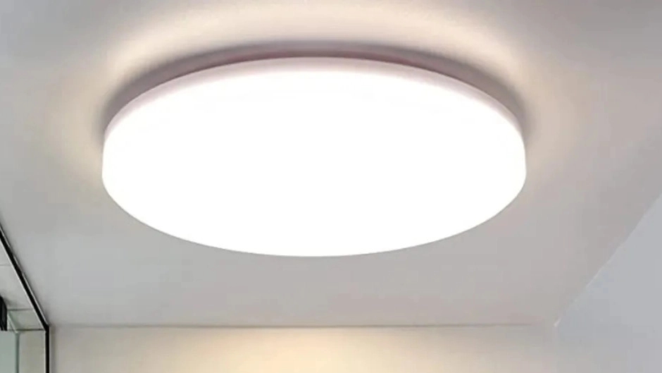 Elektri Farrokhnia, sale of electrical appliances, bubble lamps and ceiling panels in Dezful