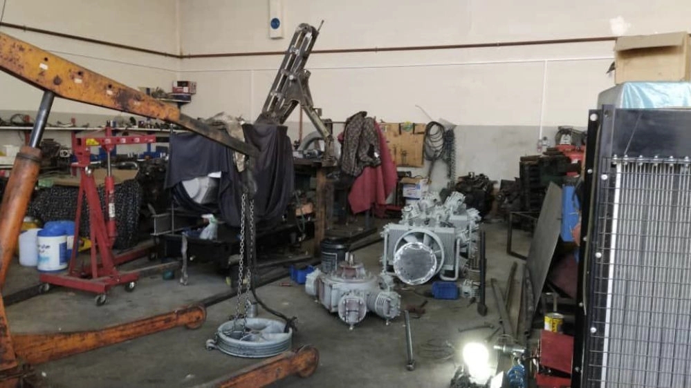 Where is the best heavy machine mechanic in Tabriz, professional repairs of Davits engine
