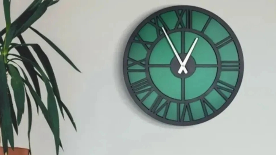 Illustrated watchmaking, production and sale of handmade and wicker watches in Tehran