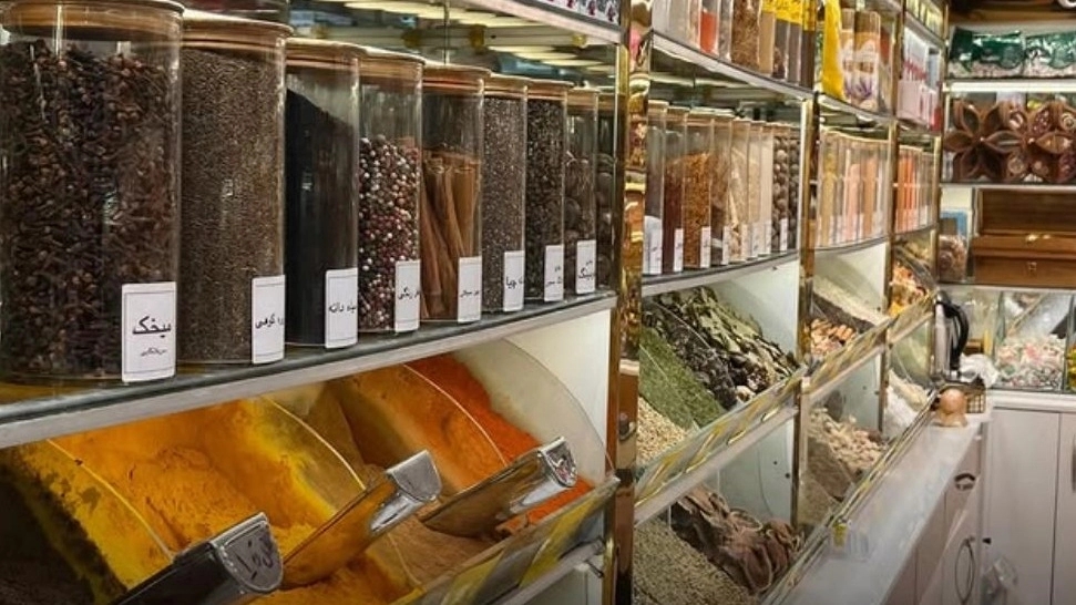 Manbari saffron store, selling saffron and all kinds of spices in Mashhad