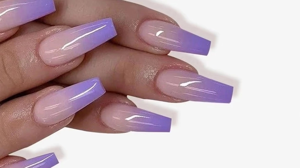 Lian beauty salon, nail and eyelash services in Karaj