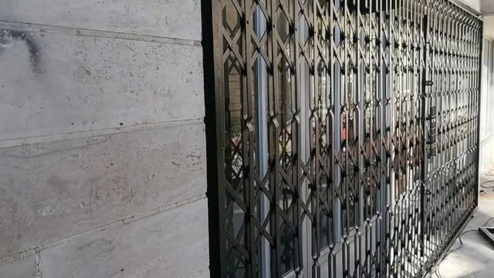 Shakiba accordion door, production and sale of deer antler guards and anti-theft doors in Mehrshahr