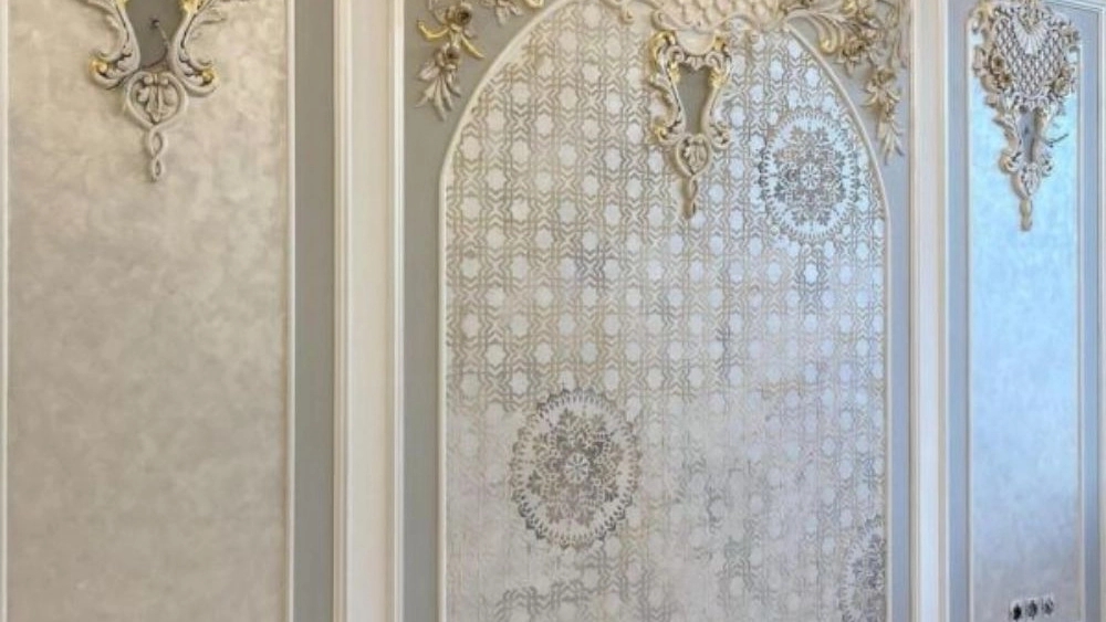 Modern Jacobean plastering, microcement patina and wall painting in Qazvin