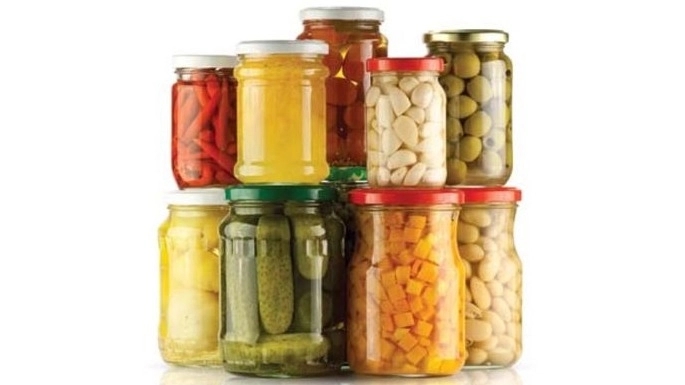 Rose store, producer of pickles and spread olives in Najaf Abad