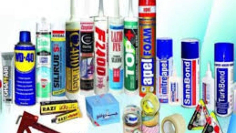Mr. Khasab Khazri's store, sales and distribution of all kinds of nano-insulation and paint glues in Rasht