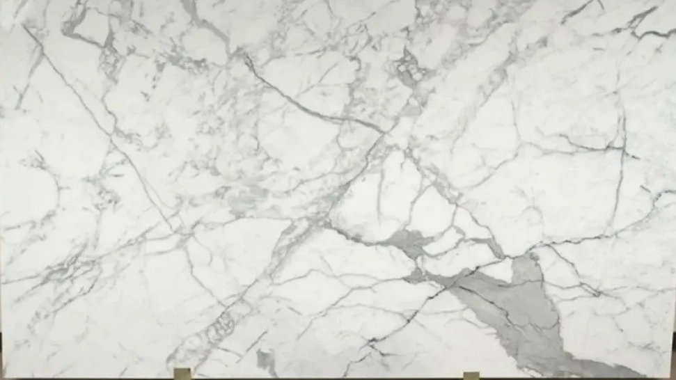 Namamandgar, production of marble Roman facade building stones and stone fence in Isfahan