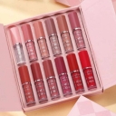 Aylar online shop, selling all kinds of cosmetics in Fuman