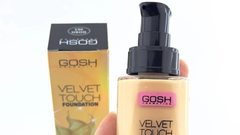 Aylar online shop, selling all kinds of cosmetics in Fuman