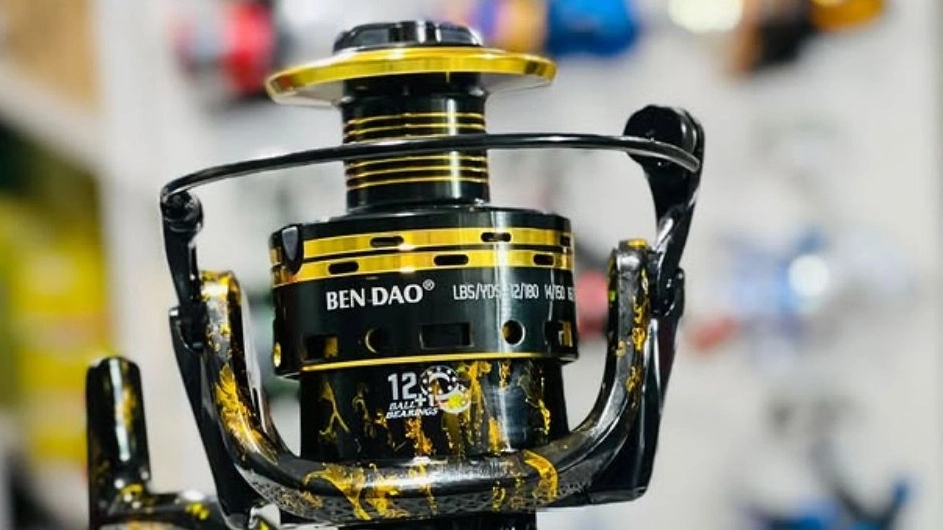 Hyper Fishing, selling all kinds of fishing equipment, fishing rods and hooks in Baneh