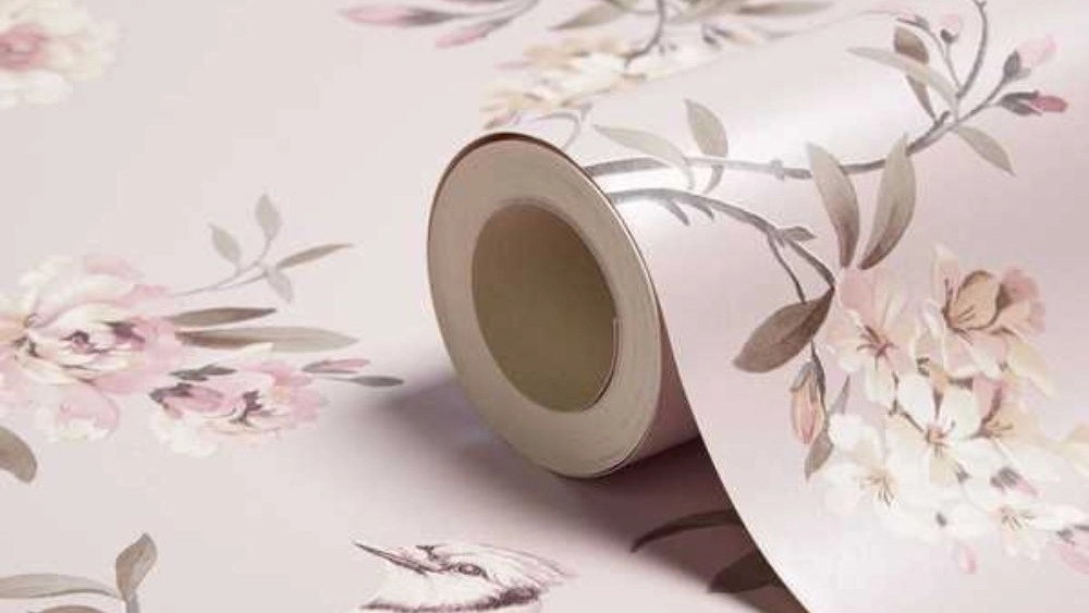 Interior decoration of Navin Rahmati, installation and implementation of wallpaper in Rasht