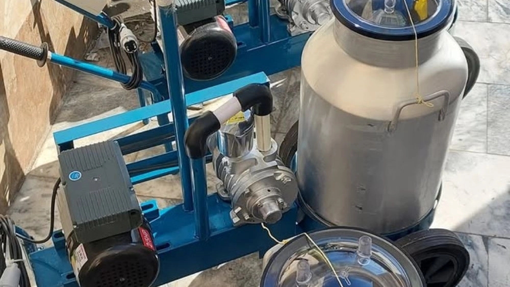 Saman industrial shower, production and installation of fixed and mobile shower in Mashhad