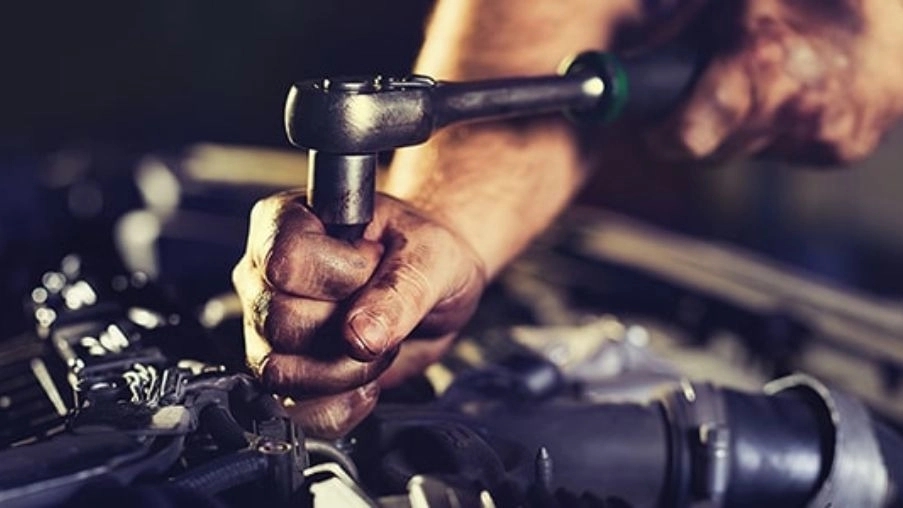 Hamsafar repair shop, engine, gearbox, suspension system repair and car troubleshooting in Tehran