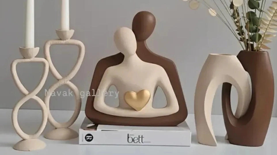 Navok Gallery, sale of decorative vases, candlesticks, statues and lampshades in Damghan