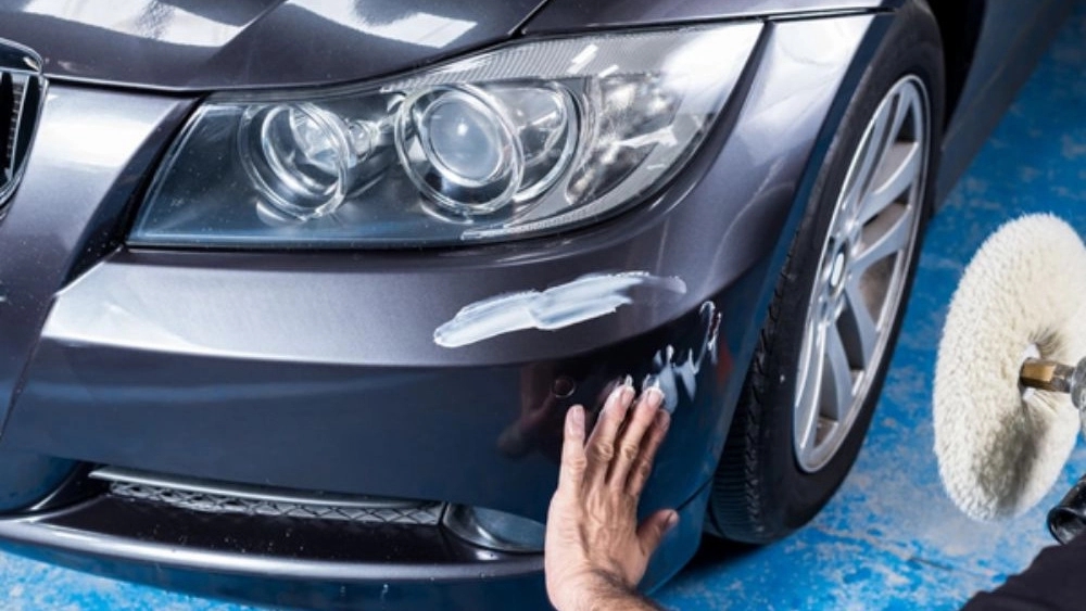 Razaghi car painting, polish wax painting services and car color restoration in Zanjan