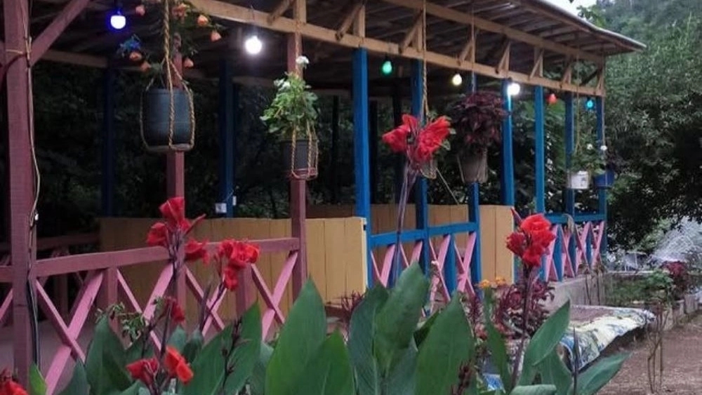 Ranginkaman entertainment complex, serving a variety of Gilani food in Shaft