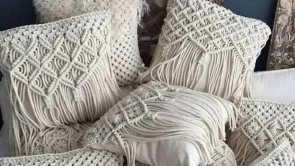 Rashin store, production and sale of cloth pants in Saqqez