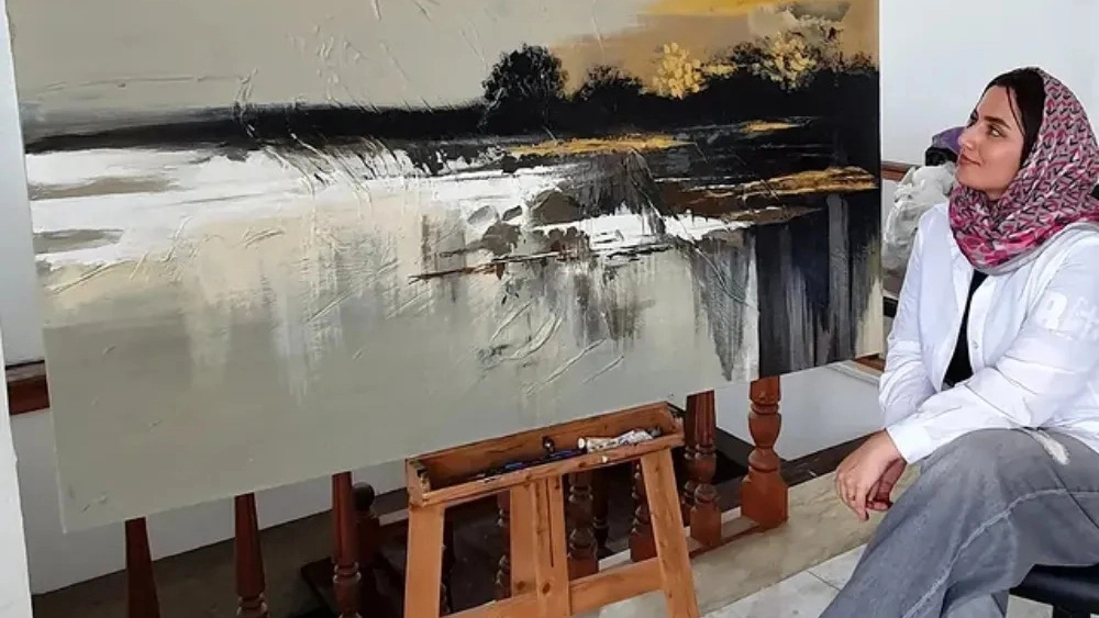 Elahe Pasha painting school, order and teach paintings in Nowshahr