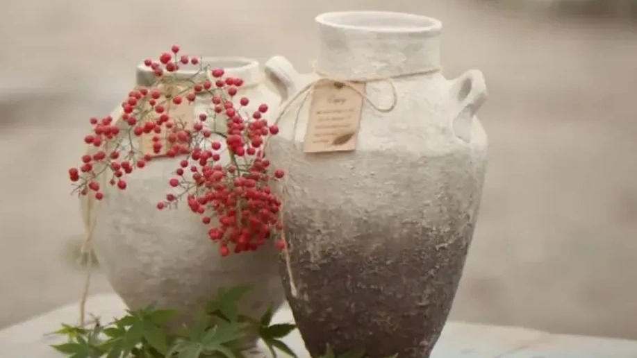 Koze Chi workshop, sales and production of vase lampshades and patina jars in Karaj