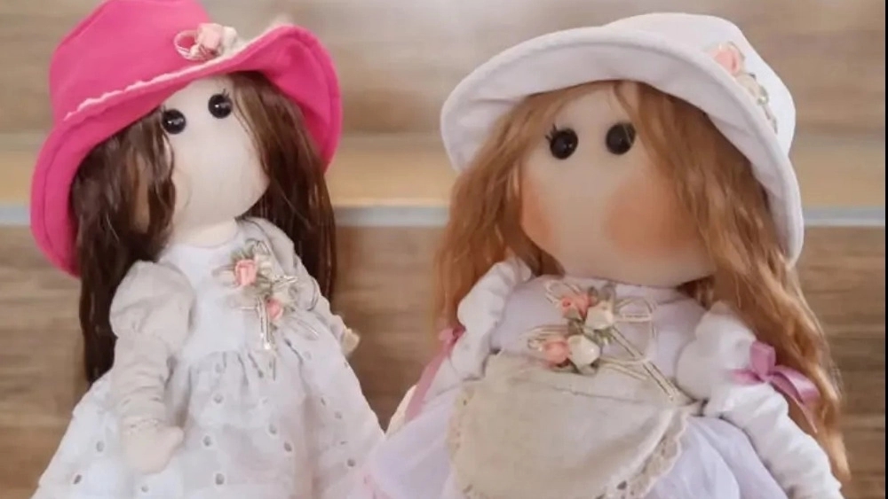 Noorani Russian doll gallery, production and sale of all kinds of hand-embroidered dolls in Ghaemshahr
