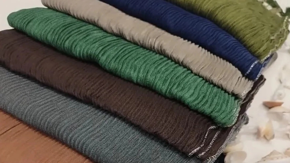 Zibana scarf store, sale and distribution of all kinds of scarves and shawls in Birjand