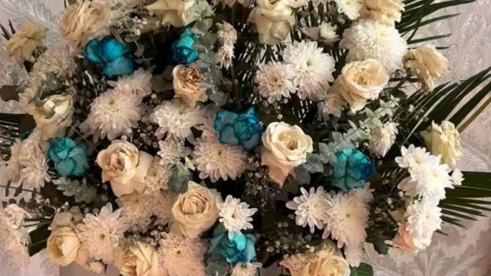 Najme resin store, selling and ordering dry flower paintings in Tehran